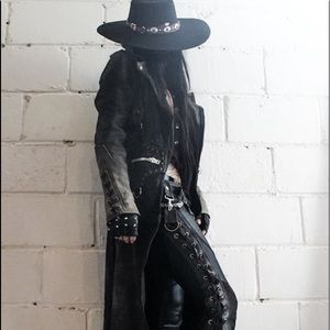 Meet your Posher, JC